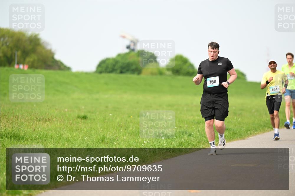 10.05.2026 - 8. Wedeler Halbmarathon Dr. Thomas Lammeyer http://msf.ph/oto/9709635 10.05.2026 12:03:32 Laufen 760, 494 meine-sportfotos.de