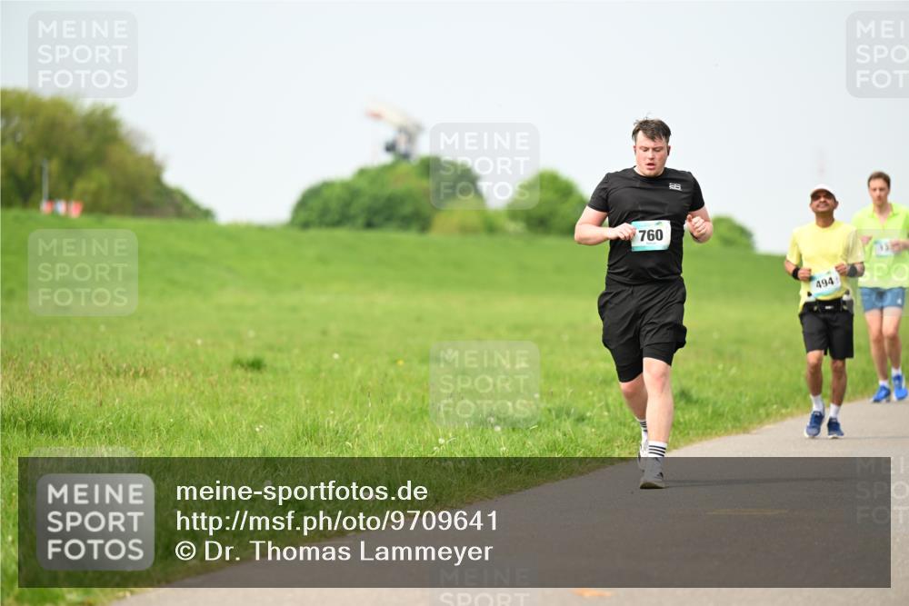 10.05.2026 - 8. Wedeler Halbmarathon Dr. Thomas Lammeyer http://msf.ph/oto/9709641 10.05.2026 12:03:33 Laufen 760, 494 meine-sportfotos.de