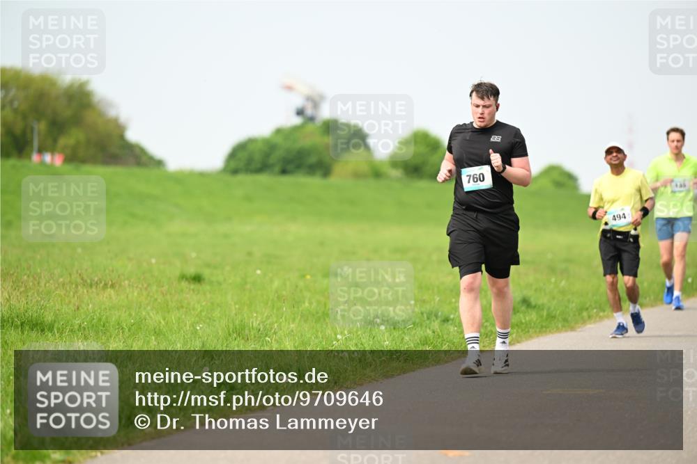 10.05.2026 - 8. Wedeler Halbmarathon Dr. Thomas Lammeyer http://msf.ph/oto/9709646 10.05.2026 12:03:33 Laufen 760, 494, 129 meine-sportfotos.de