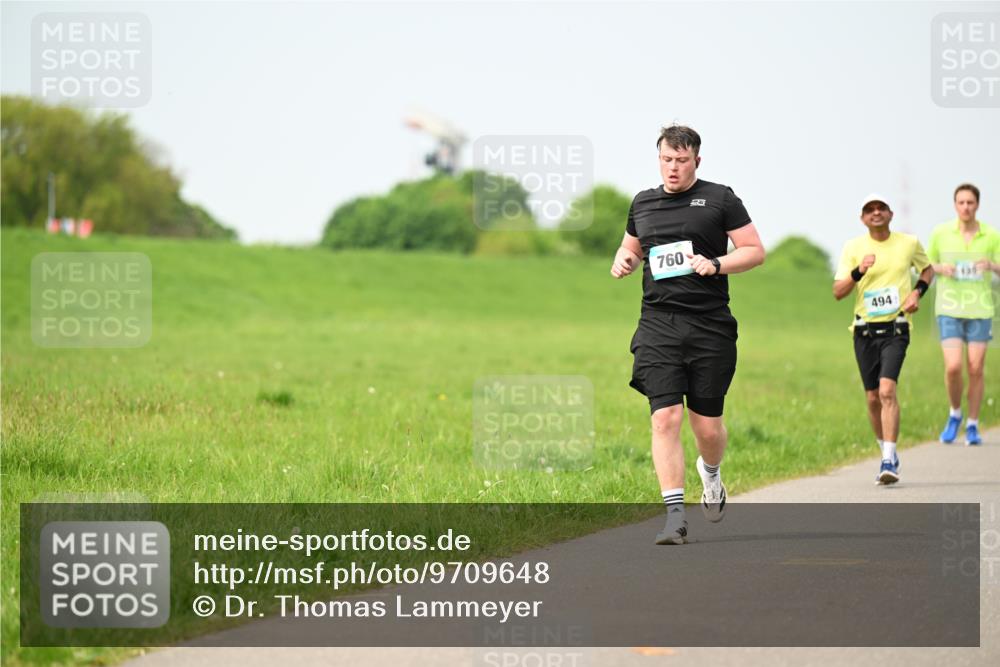 10.05.2026 - 8. Wedeler Halbmarathon Dr. Thomas Lammeyer http://msf.ph/oto/9709648 10.05.2026 12:03:33 Laufen 760, 494 meine-sportfotos.de