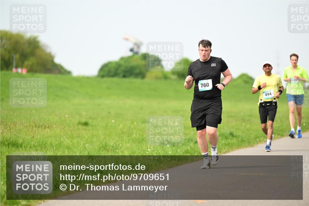 10.05.2026 - 8. Wedeler Halbmarathon Dr. Thomas Lammeyer http://msf.ph/oto/9709651 10.05.2026 12:03:33 Laufen 760, 494 meine-sportfotos.de