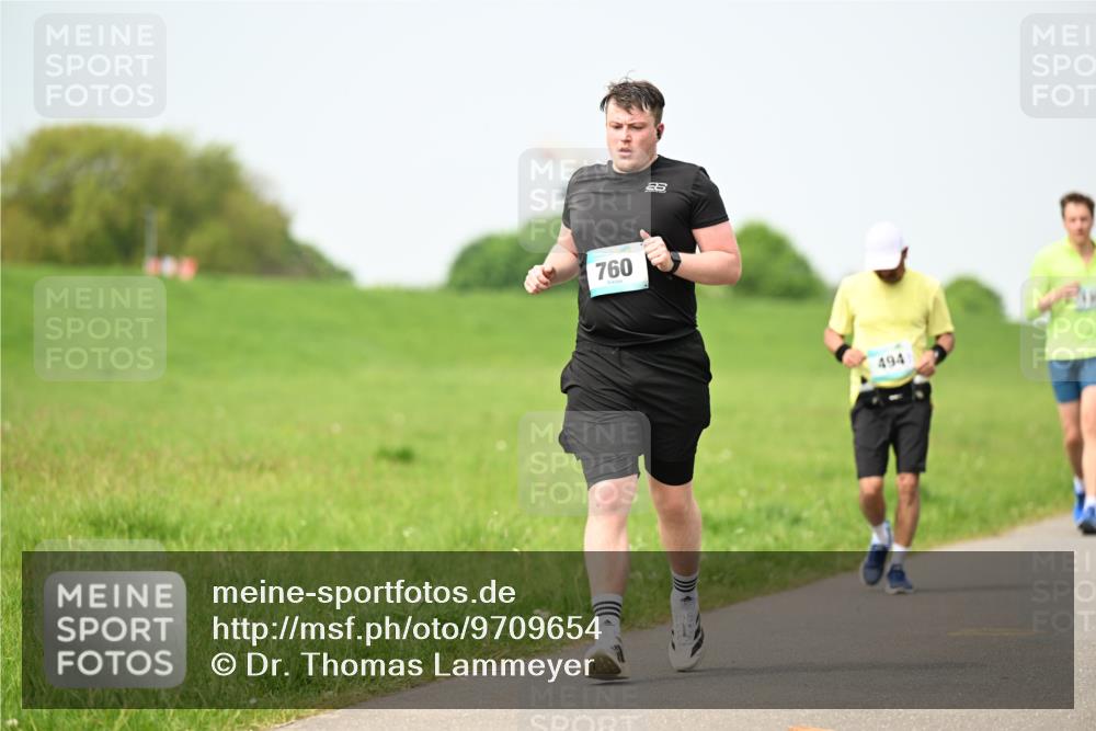 10.05.2026 - 8. Wedeler Halbmarathon Dr. Thomas Lammeyer http://msf.ph/oto/9709654 10.05.2026 12:03:35 Laufen 760, 494 meine-sportfotos.de