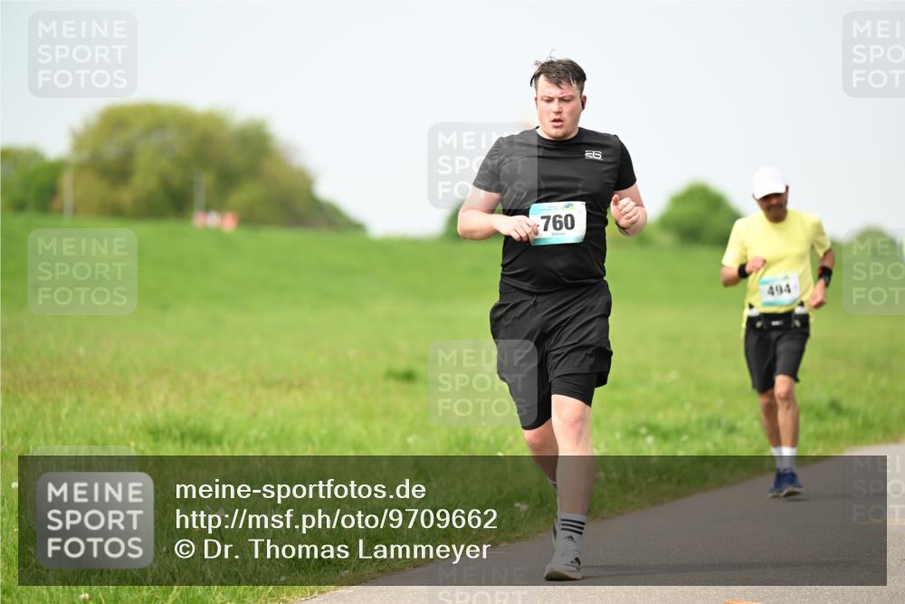 10.05.2026 - 8. Wedeler Halbmarathon Dr. Thomas Lammeyer http://msf.ph/oto/9709662 10.05.2026 12:03:36 Laufen 760, 494 meine-sportfotos.de