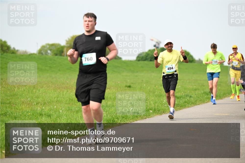 10.05.2026 - 8. Wedeler Halbmarathon Dr. Thomas Lammeyer http://msf.ph/oto/9709671 10.05.2026 12:03:38 Laufen 760, 494, 135 meine-sportfotos.de