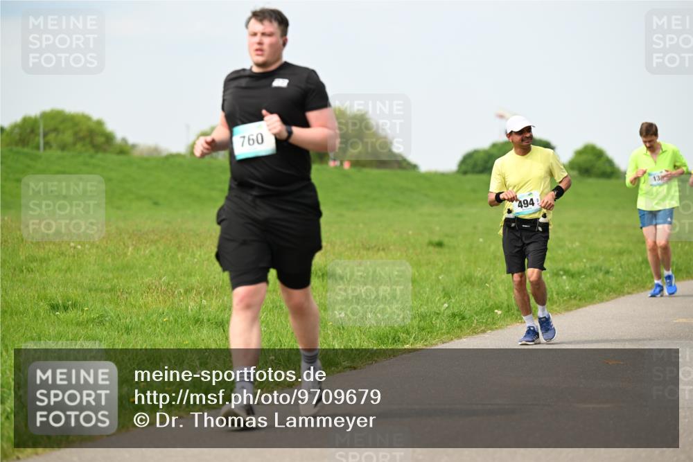 10.05.2026 - 8. Wedeler Halbmarathon Dr. Thomas Lammeyer http://msf.ph/oto/9709679 10.05.2026 12:03:38 Laufen 760, 494 meine-sportfotos.de