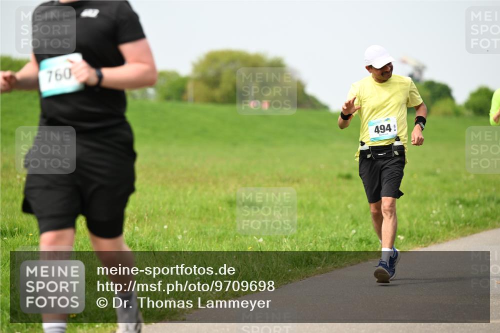 10.05.2026 - 8. Wedeler Halbmarathon Dr. Thomas Lammeyer http://msf.ph/oto/9709698 10.05.2026 12:03:39 Laufen 760, 494 meine-sportfotos.de