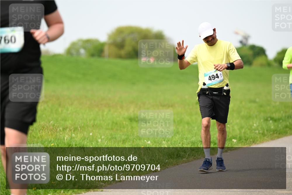 10.05.2026 - 8. Wedeler Halbmarathon Dr. Thomas Lammeyer http://msf.ph/oto/9709704 10.05.2026 12:03:39 Laufen 760, 494 meine-sportfotos.de