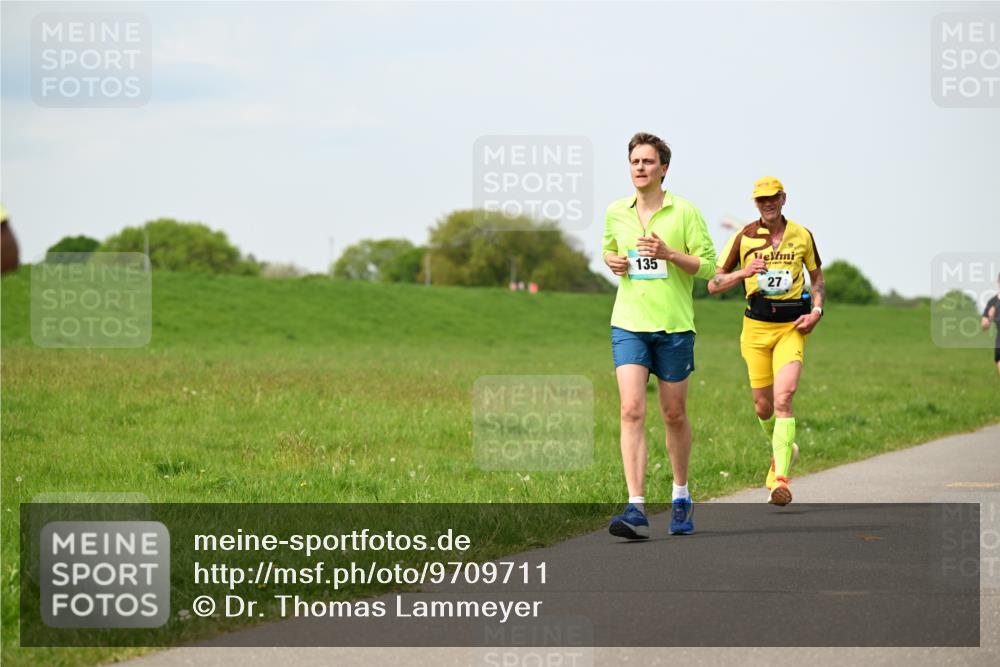 10.05.2026 - 8. Wedeler Halbmarathon Dr. Thomas Lammeyer http://msf.ph/oto/9709711 10.05.2026 12:03:43 Laufen 135 meine-sportfotos.de
