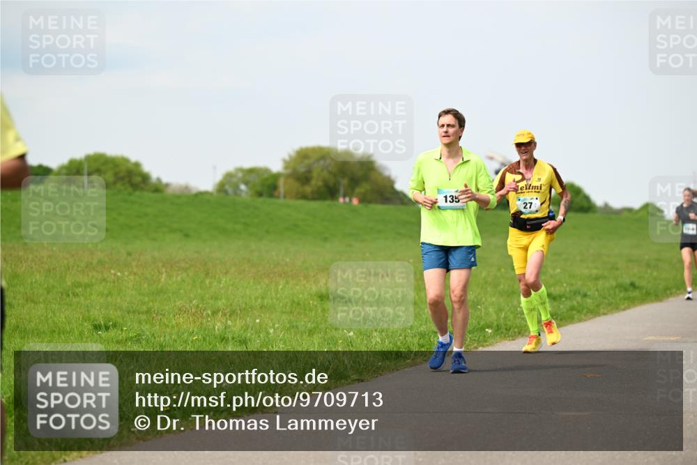 10.05.2026 - 8. Wedeler Halbmarathon Dr. Thomas Lammeyer http://msf.ph/oto/9709713 10.05.2026 12:03:43 Laufen 135 meine-sportfotos.de