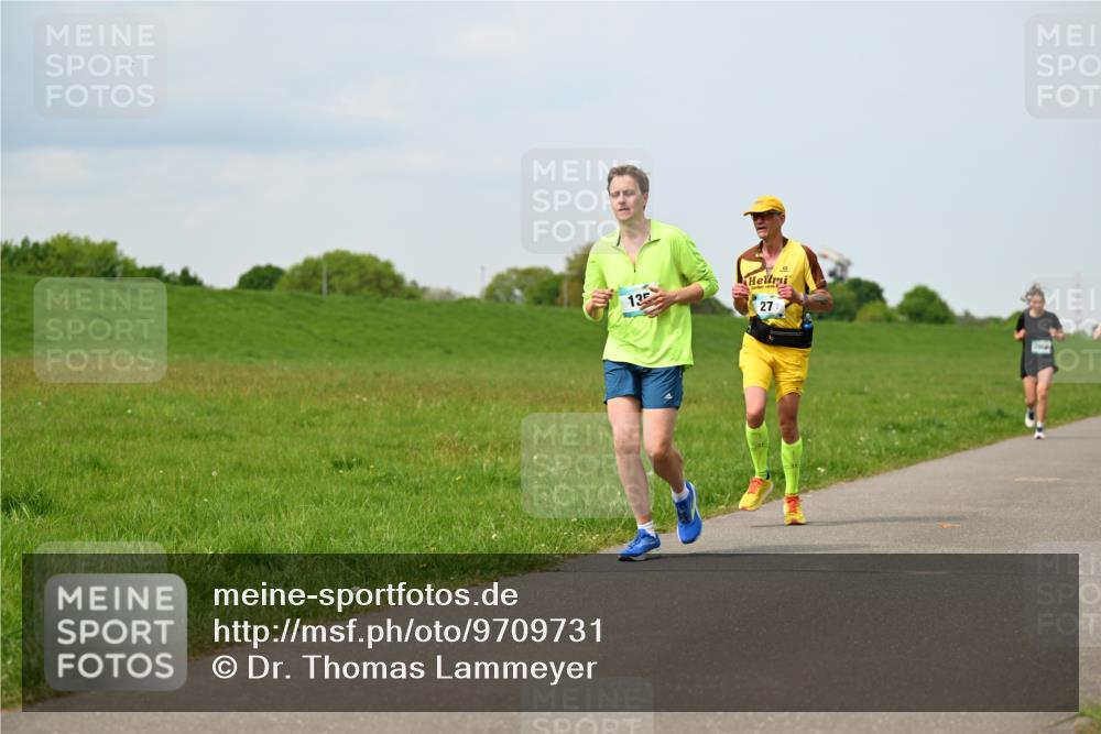10.05.2026 - 8. Wedeler Halbmarathon Dr. Thomas Lammeyer http://msf.ph/oto/9709731 10.05.2026 12:03:44 Laufen  meine-sportfotos.de