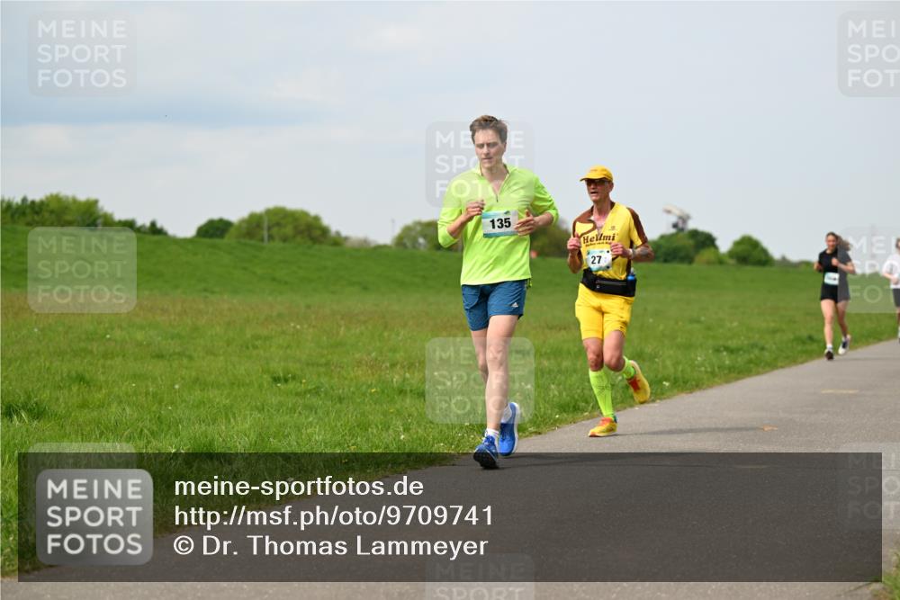 10.05.2026 - 8. Wedeler Halbmarathon Dr. Thomas Lammeyer http://msf.ph/oto/9709741 10.05.2026 12:03:44 Laufen 135 meine-sportfotos.de