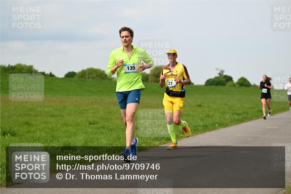 10.05.2026 - 8. Wedeler Halbmarathon Dr. Thomas Lammeyer http://msf.ph/oto/9709746 10.05.2026 12:03:45 Laufen 135 meine-sportfotos.de