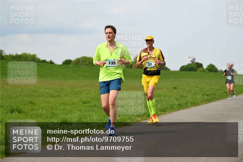 10.05.2026 - 8. Wedeler Halbmarathon Dr. Thomas Lammeyer http://msf.ph/oto/9709755 10.05.2026 12:03:45 Laufen 135 meine-sportfotos.de