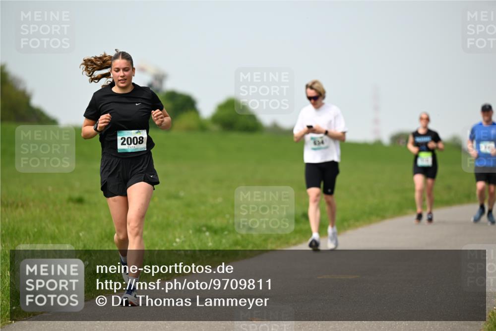 10.05.2026 - 8. Wedeler Halbmarathon Dr. Thomas Lammeyer http://msf.ph/oto/9709811 10.05.2026 12:03:49 Laufen 2008 meine-sportfotos.de