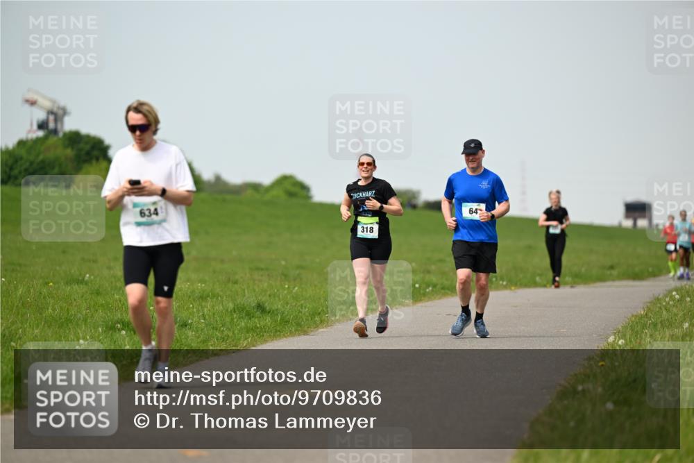10.05.2026 - 8. Wedeler Halbmarathon Dr. Thomas Lammeyer http://msf.ph/oto/9709836 10.05.2026 12:03:51 Laufen 634, 318 meine-sportfotos.de