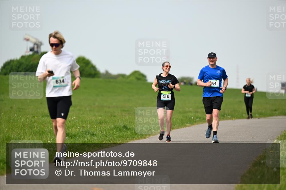 10.05.2026 - 8. Wedeler Halbmarathon Dr. Thomas Lammeyer http://msf.ph/oto/9709848 10.05.2026 12:03:52 Laufen 634, 318 meine-sportfotos.de