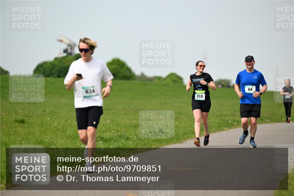 10.05.2026 - 8. Wedeler Halbmarathon Dr. Thomas Lammeyer http://msf.ph/oto/9709851 10.05.2026 12:03:52 Laufen 634, 318 meine-sportfotos.de