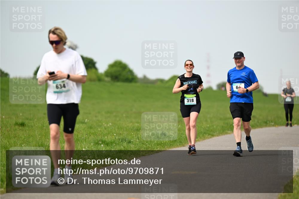 10.05.2026 - 8. Wedeler Halbmarathon Dr. Thomas Lammeyer http://msf.ph/oto/9709871 10.05.2026 12:03:53 Laufen 634, 318 meine-sportfotos.de