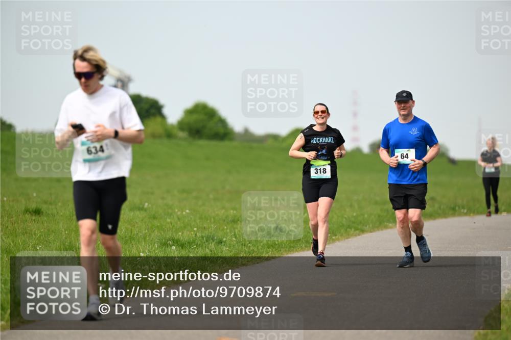 10.05.2026 - 8. Wedeler Halbmarathon Dr. Thomas Lammeyer http://msf.ph/oto/9709874 10.05.2026 12:03:53 Laufen 634, 318 meine-sportfotos.de