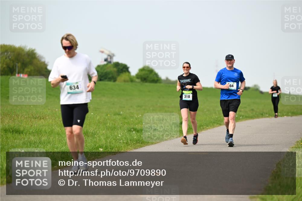10.05.2026 - 8. Wedeler Halbmarathon Dr. Thomas Lammeyer http://msf.ph/oto/9709890 10.05.2026 12:03:54 Laufen 634, 318 meine-sportfotos.de