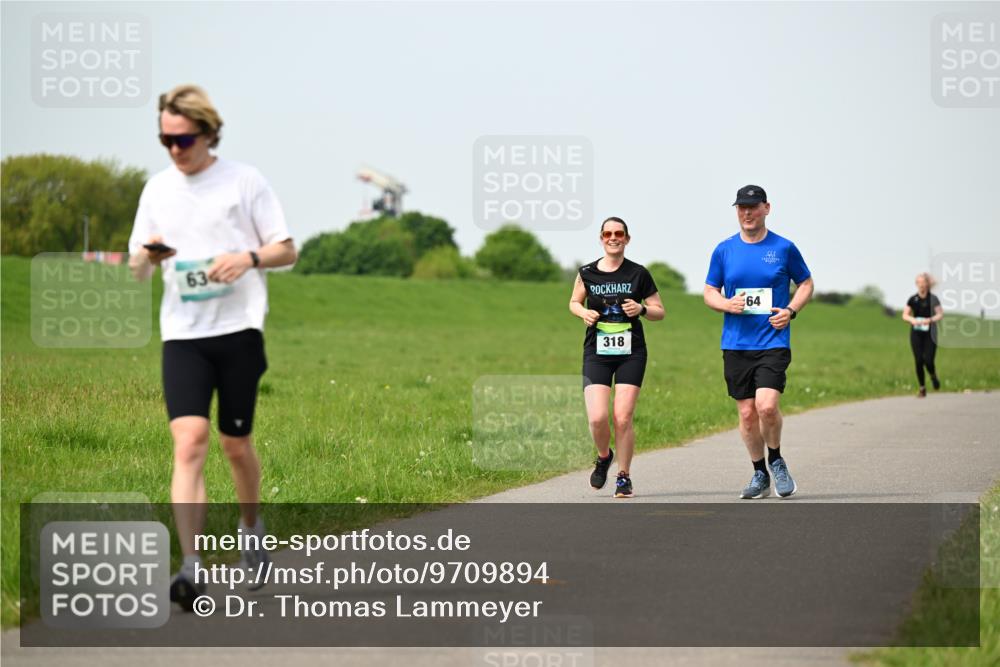10.05.2026 - 8. Wedeler Halbmarathon Dr. Thomas Lammeyer http://msf.ph/oto/9709894 10.05.2026 12:03:54 Laufen 318 meine-sportfotos.de