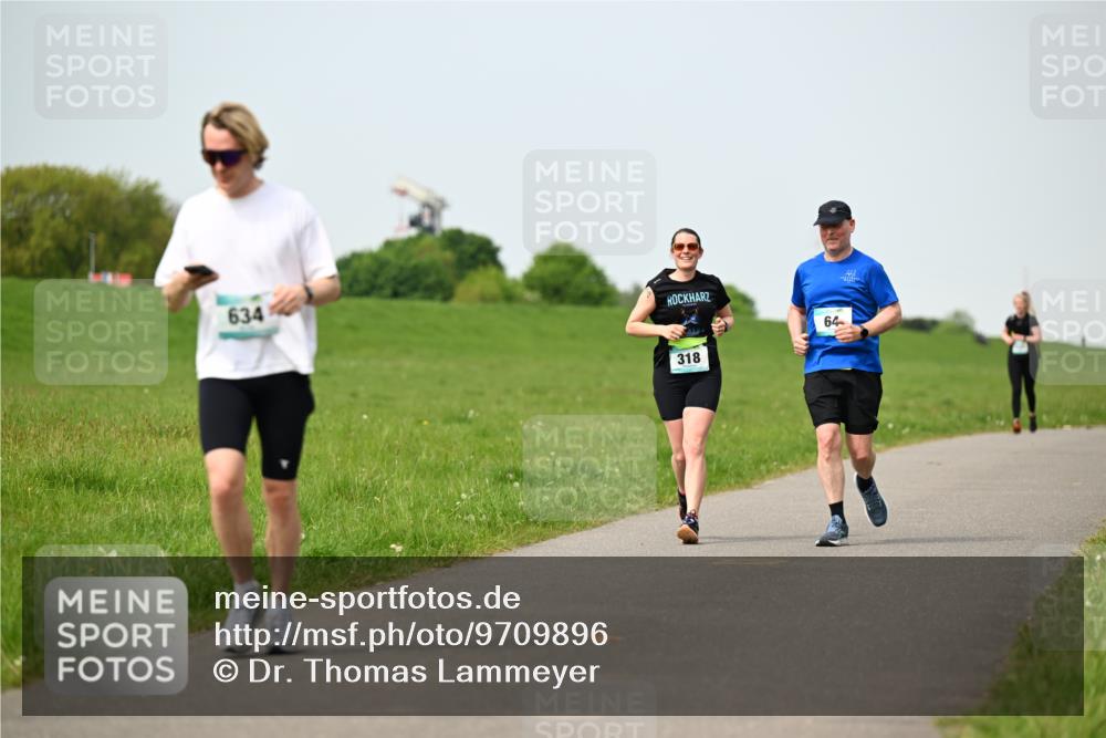 10.05.2026 - 8. Wedeler Halbmarathon Dr. Thomas Lammeyer http://msf.ph/oto/9709896 10.05.2026 12:03:54 Laufen 634, 318 meine-sportfotos.de
