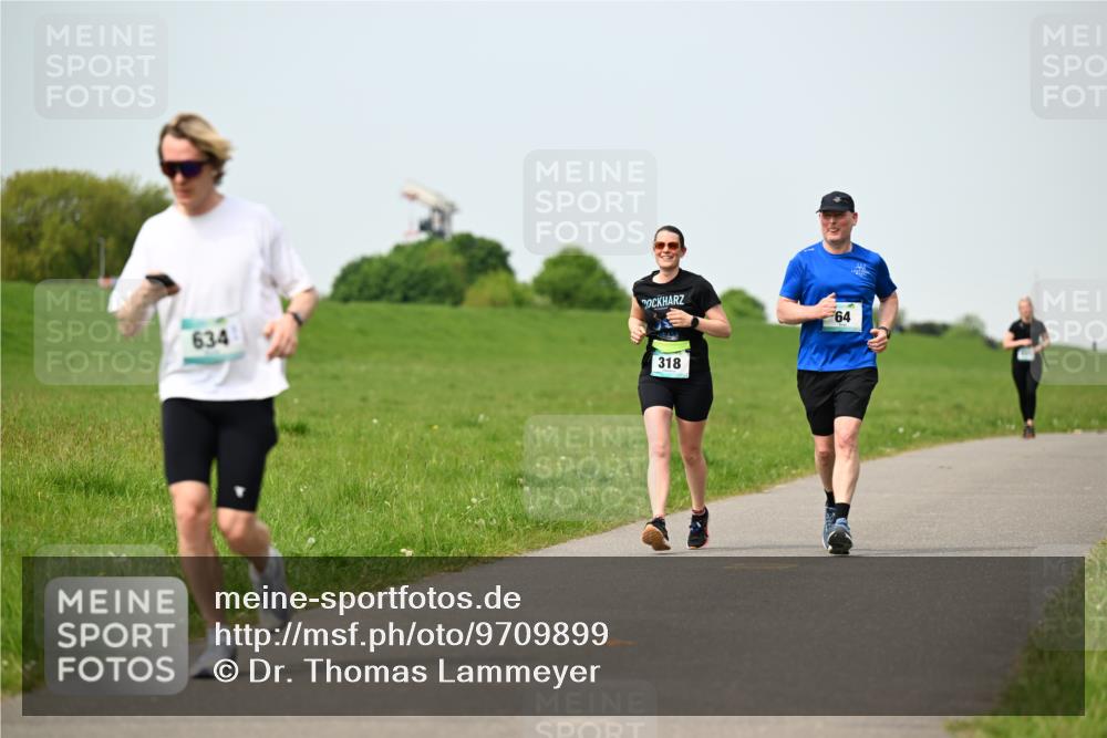 10.05.2026 - 8. Wedeler Halbmarathon Dr. Thomas Lammeyer http://msf.ph/oto/9709899 10.05.2026 12:03:54 Laufen 634, 318 meine-sportfotos.de