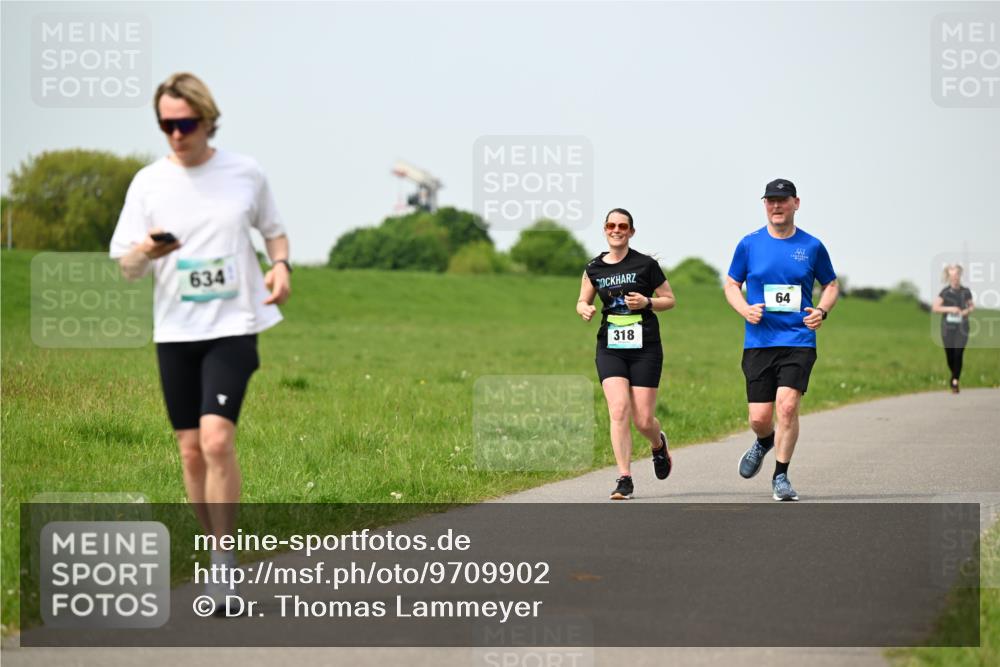 10.05.2026 - 8. Wedeler Halbmarathon Dr. Thomas Lammeyer http://msf.ph/oto/9709902 10.05.2026 12:03:55 Laufen 634, 318 meine-sportfotos.de