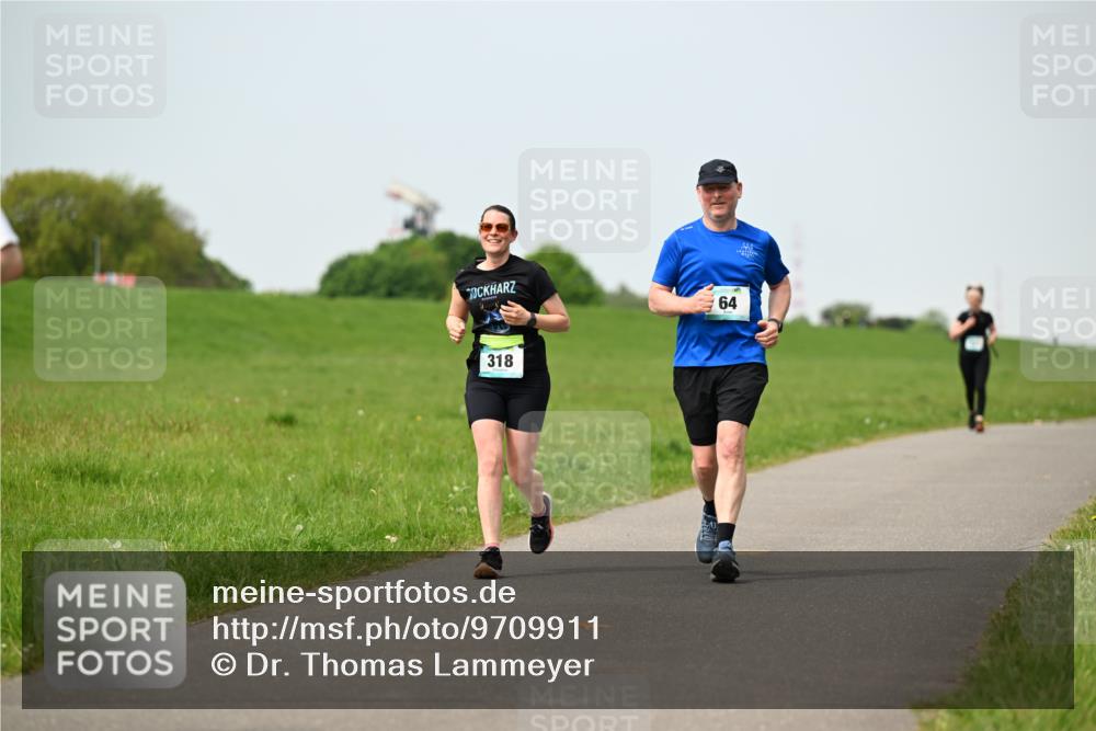 10.05.2026 - 8. Wedeler Halbmarathon Dr. Thomas Lammeyer http://msf.ph/oto/9709911 10.05.2026 12:03:56 Laufen 318 meine-sportfotos.de