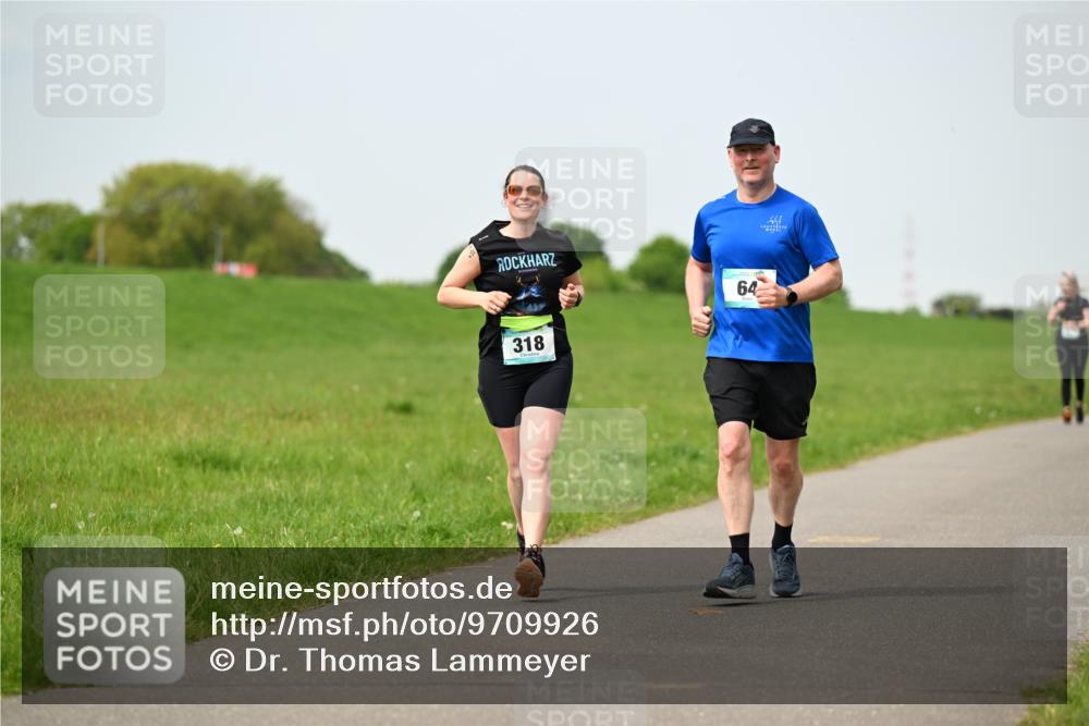 10.05.2026 - 8. Wedeler Halbmarathon Dr. Thomas Lammeyer http://msf.ph/oto/9709926 10.05.2026 12:03:57 Laufen 318 meine-sportfotos.de