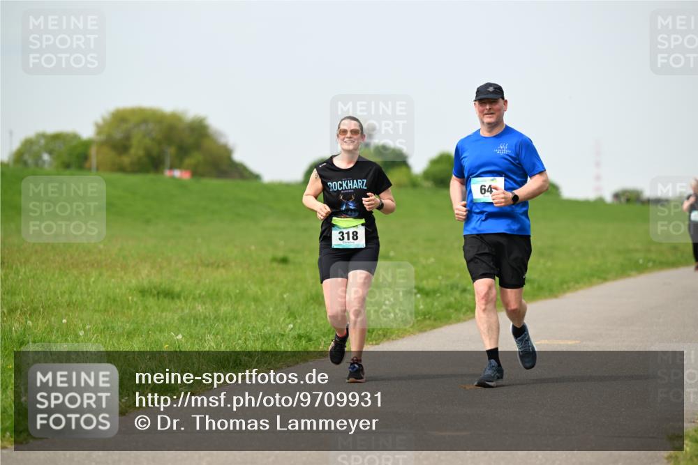 10.05.2026 - 8. Wedeler Halbmarathon Dr. Thomas Lammeyer http://msf.ph/oto/9709931 10.05.2026 12:03:57 Laufen 318 meine-sportfotos.de