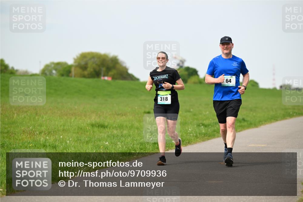 10.05.2026 - 8. Wedeler Halbmarathon Dr. Thomas Lammeyer http://msf.ph/oto/9709936 10.05.2026 12:03:57 Laufen 318 meine-sportfotos.de