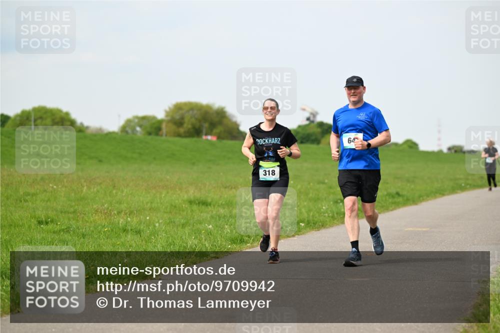 10.05.2026 - 8. Wedeler Halbmarathon Dr. Thomas Lammeyer http://msf.ph/oto/9709942 10.05.2026 12:03:58 Laufen 318 meine-sportfotos.de