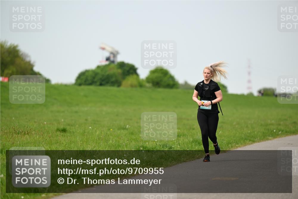 10.05.2026 - 8. Wedeler Halbmarathon Dr. Thomas Lammeyer http://msf.ph/oto/9709955 10.05.2026 12:04:05 Laufen  meine-sportfotos.de