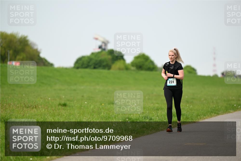 10.05.2026 - 8. Wedeler Halbmarathon Dr. Thomas Lammeyer http://msf.ph/oto/9709968 10.05.2026 12:04:06 Laufen 231 meine-sportfotos.de
