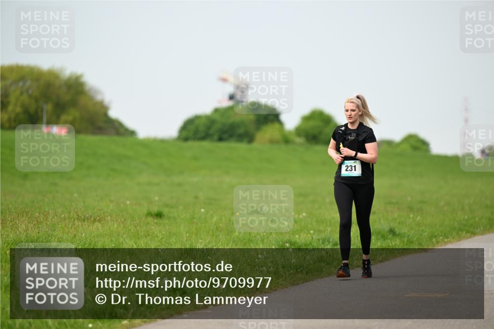 10.05.2026 - 8. Wedeler Halbmarathon Dr. Thomas Lammeyer http://msf.ph/oto/9709977 10.05.2026 12:04:06 Laufen 231 meine-sportfotos.de