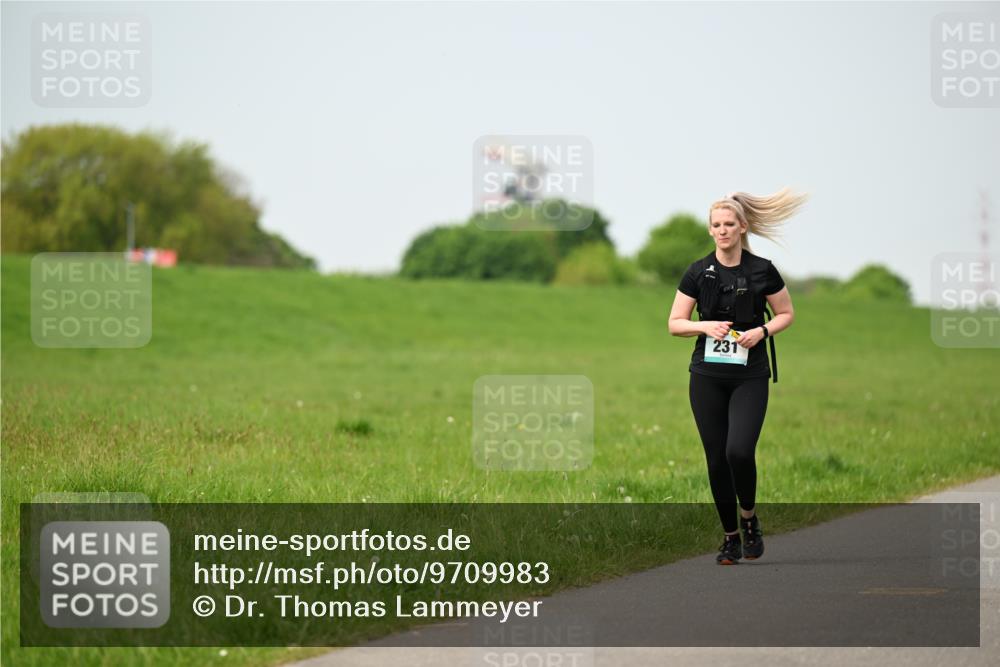 10.05.2026 - 8. Wedeler Halbmarathon Dr. Thomas Lammeyer http://msf.ph/oto/9709983 10.05.2026 12:04:07 Laufen 231 meine-sportfotos.de