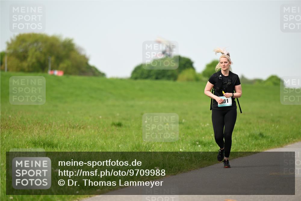 10.05.2026 - 8. Wedeler Halbmarathon Dr. Thomas Lammeyer http://msf.ph/oto/9709988 10.05.2026 12:04:07 Laufen  meine-sportfotos.de