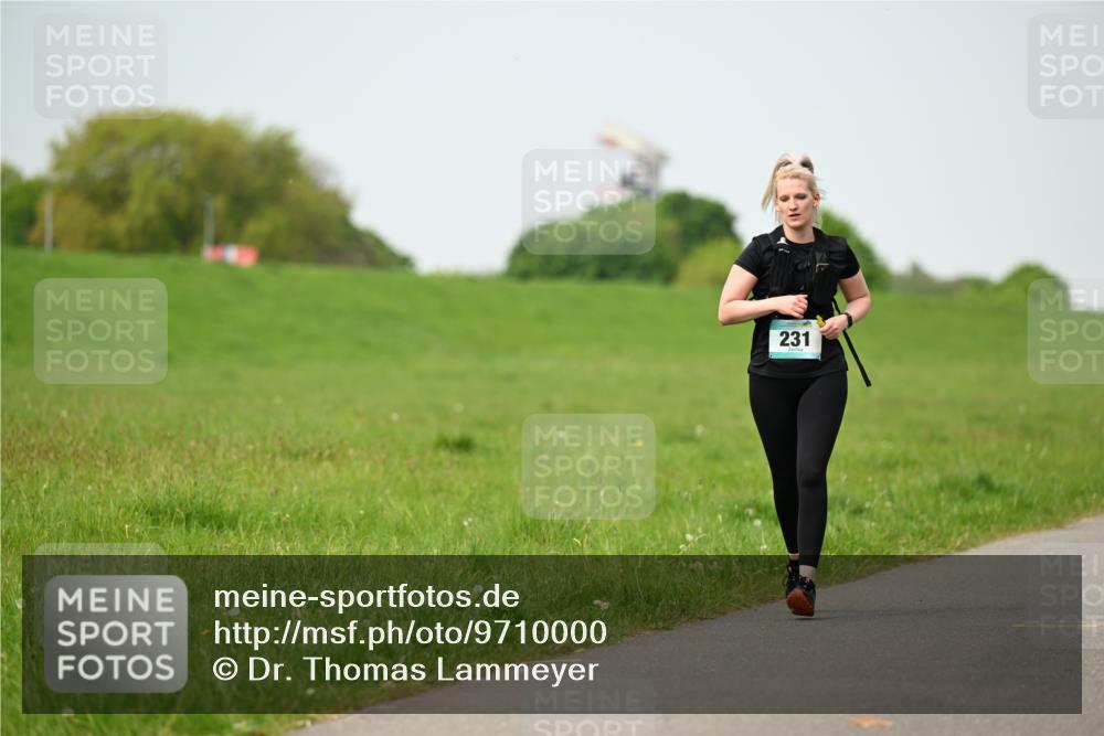 10.05.2026 - 8. Wedeler Halbmarathon Dr. Thomas Lammeyer http://msf.ph/oto/9710000 10.05.2026 12:04:07 Laufen 231 meine-sportfotos.de