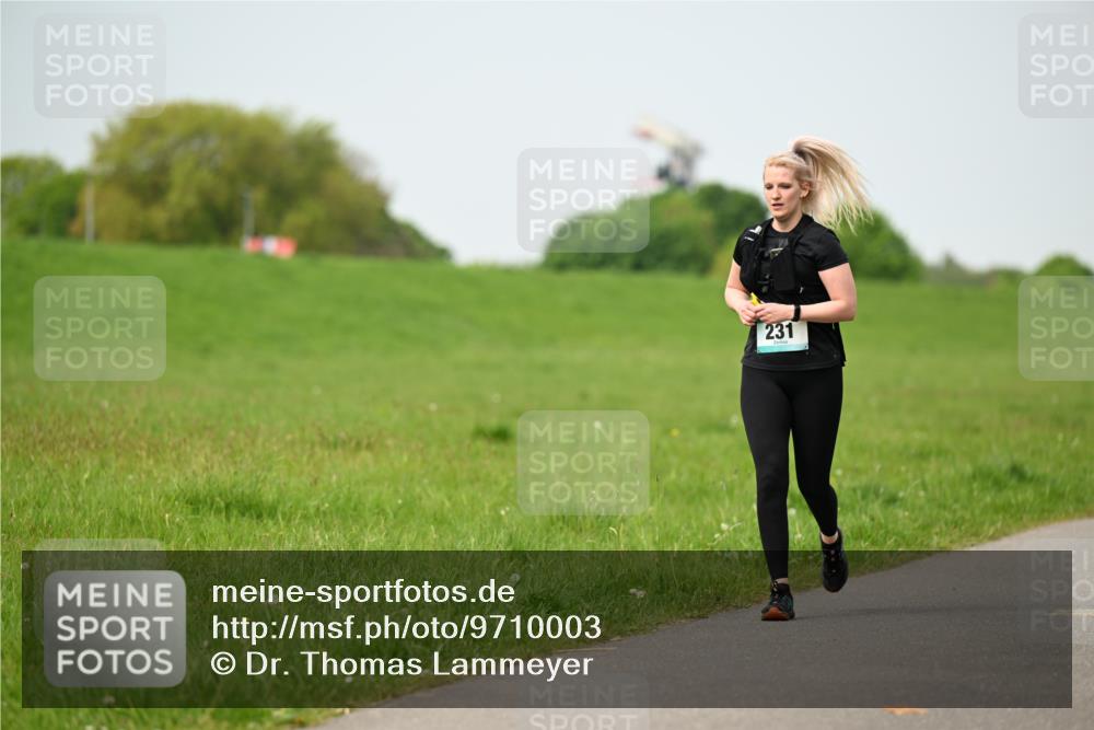 10.05.2026 - 8. Wedeler Halbmarathon Dr. Thomas Lammeyer http://msf.ph/oto/9710003 10.05.2026 12:04:08 Laufen 231 meine-sportfotos.de