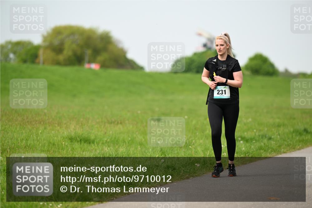 10.05.2026 - 8. Wedeler Halbmarathon Dr. Thomas Lammeyer http://msf.ph/oto/9710012 10.05.2026 12:04:08 Laufen 231 meine-sportfotos.de