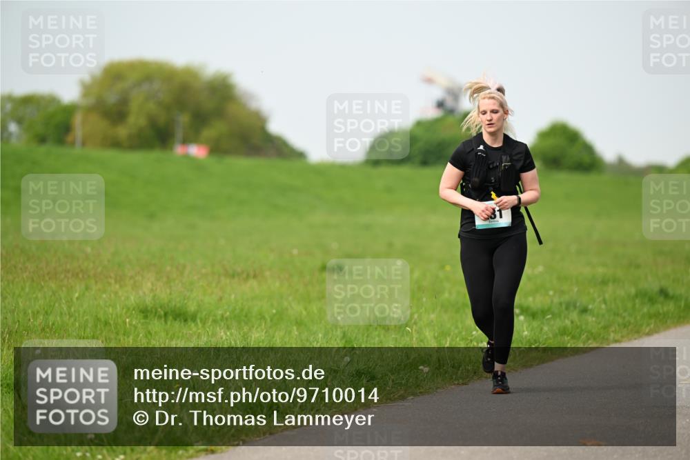 10.05.2026 - 8. Wedeler Halbmarathon Dr. Thomas Lammeyer http://msf.ph/oto/9710014 10.05.2026 12:04:08 Laufen  meine-sportfotos.de