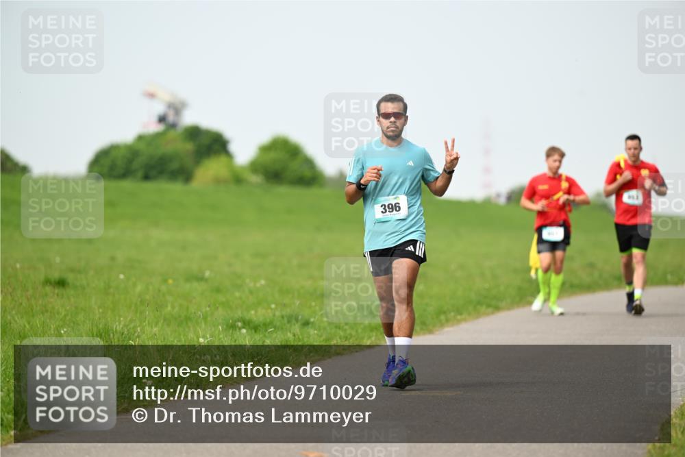 10.05.2026 - 8. Wedeler Halbmarathon Dr. Thomas Lammeyer http://msf.ph/oto/9710029 10.05.2026 12:04:18 Laufen 396 meine-sportfotos.de