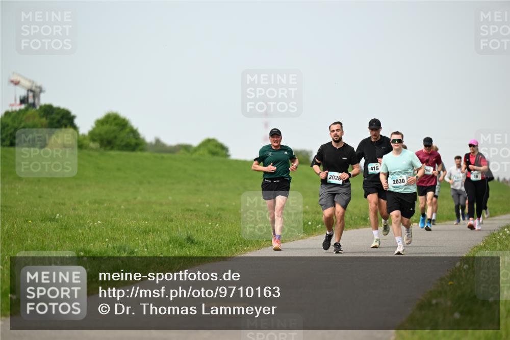 10.05.2026 - 8. Wedeler Halbmarathon Dr. Thomas Lammeyer http://msf.ph/oto/9710163 10.05.2026 12:04:31 Laufen 2028, 415, 2030, 260 meine-sportfotos.de