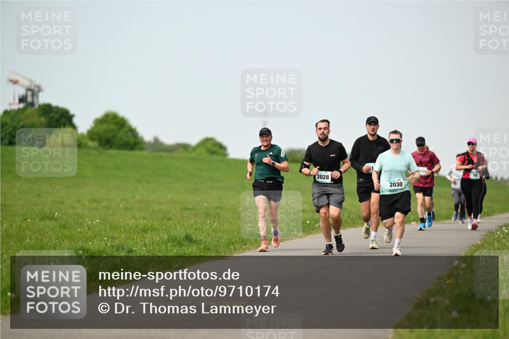 10.05.2026 - 8. Wedeler Halbmarathon Dr. Thomas Lammeyer http://msf.ph/oto/9710174 10.05.2026 12:04:32 Laufen 2028, 2030, 260 meine-sportfotos.de