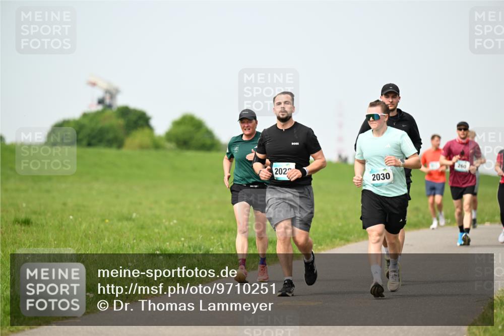 10.05.2026 - 8. Wedeler Halbmarathon Dr. Thomas Lammeyer http://msf.ph/oto/9710251 10.05.2026 12:04:36 Laufen 2022, 2030, 260 meine-sportfotos.de