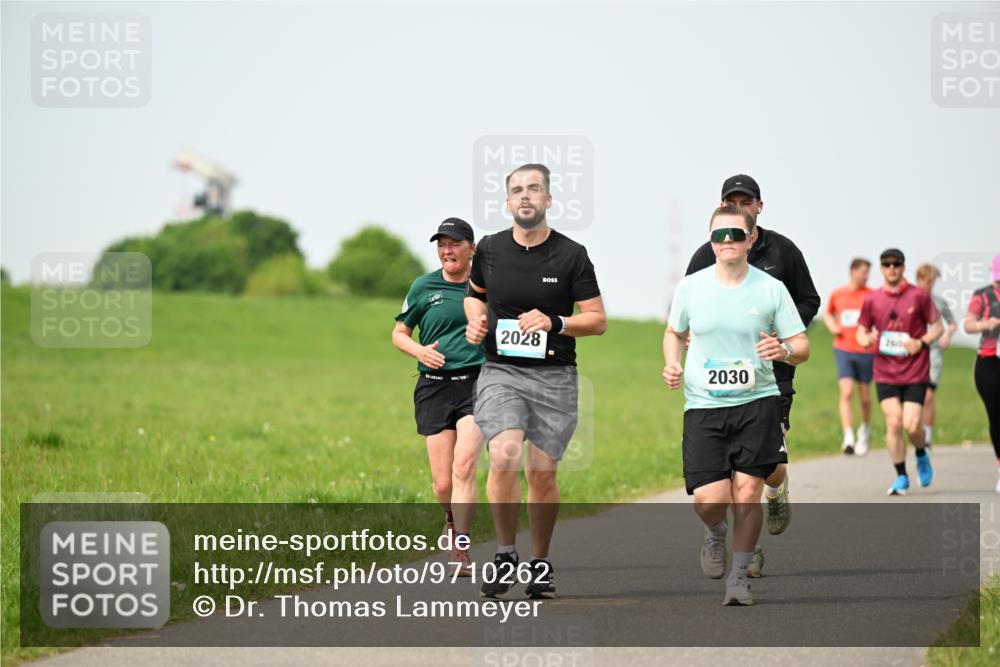 10.05.2026 - 8. Wedeler Halbmarathon Dr. Thomas Lammeyer http://msf.ph/oto/9710262 10.05.2026 12:04:37 Laufen 2028, 2030 meine-sportfotos.de