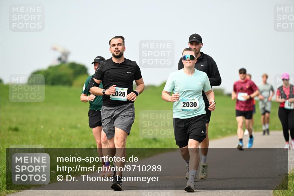 10.05.2026 - 8. Wedeler Halbmarathon Dr. Thomas Lammeyer http://msf.ph/oto/9710289 10.05.2026 12:04:38 Laufen 028, 2030 meine-sportfotos.de