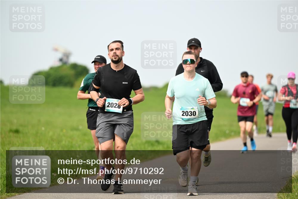 10.05.2026 - 8. Wedeler Halbmarathon Dr. Thomas Lammeyer http://msf.ph/oto/9710292 10.05.2026 12:04:38 Laufen 2028, 2030 meine-sportfotos.de