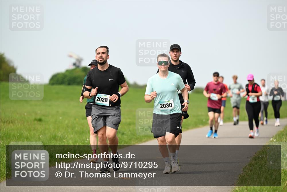 10.05.2026 - 8. Wedeler Halbmarathon Dr. Thomas Lammeyer http://msf.ph/oto/9710295 10.05.2026 12:04:39 Laufen 2028, 2030 meine-sportfotos.de